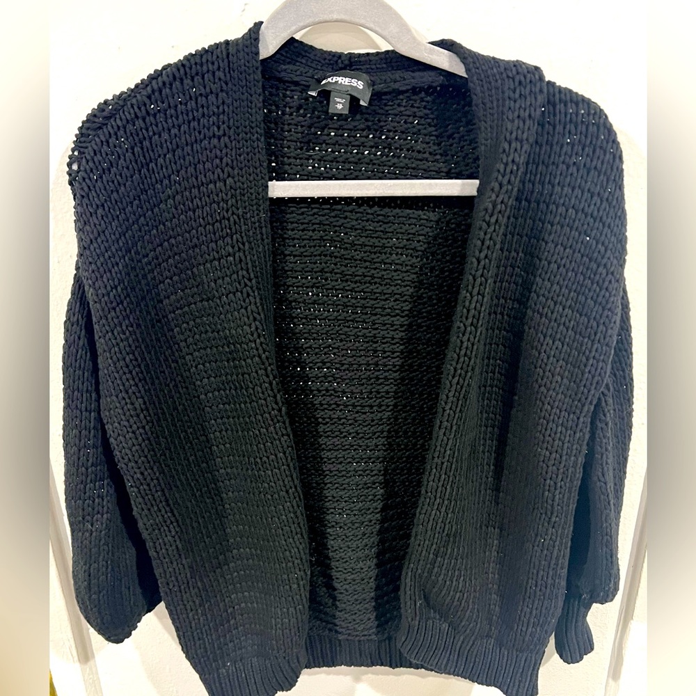 Barely worn sweater/cardigan